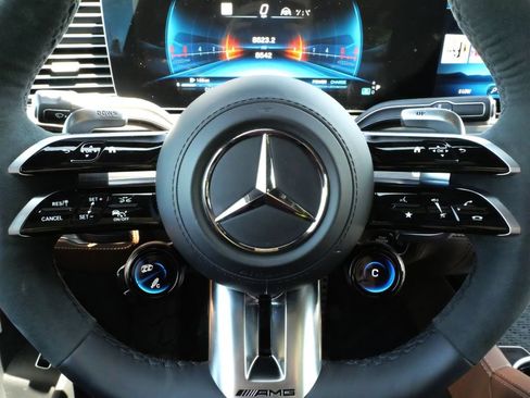 Used 2025 Mercedes-Benz GLE 53 AMG 4MATIC Coupe image 18