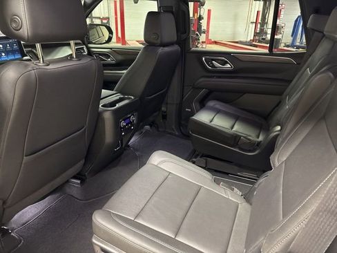 Used 2022 Chevrolet Tahoe LT w/ LT Signature Plus Package image 12