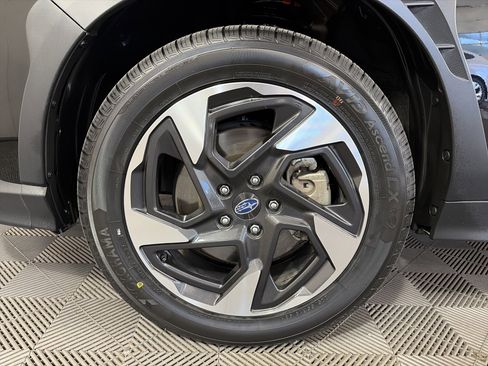 Used 2024 Subaru Crosstrek 2.5i Limited w/ Crosstrek Mirror Package image 11