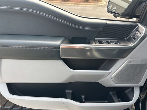 Used 2023 Ford F150 Limited image 15