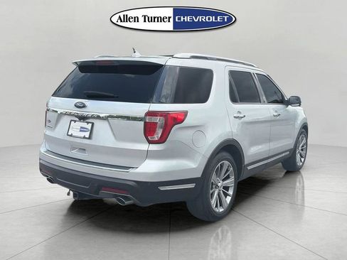 Used 2018 Ford Explorer Limited FWD image 4