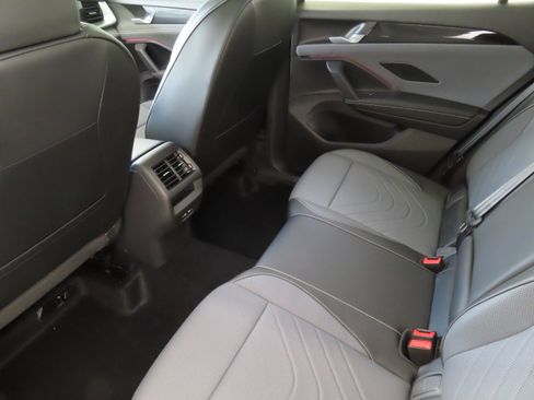 New 2026 Volkswagen Tiguan SE AWD/4WD image 22