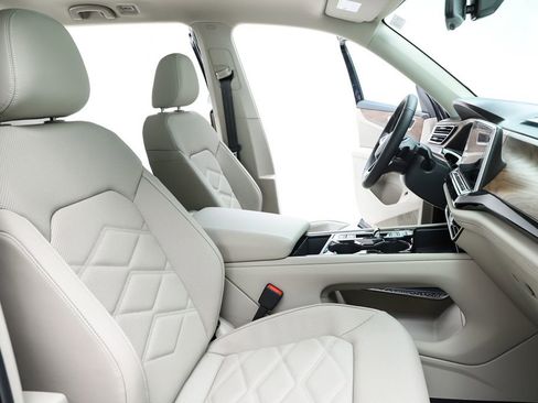 New 2026 Volkswagen Atlas SE image 36