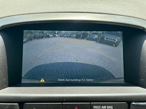 Used 2016 Buick Verano FWD image 25