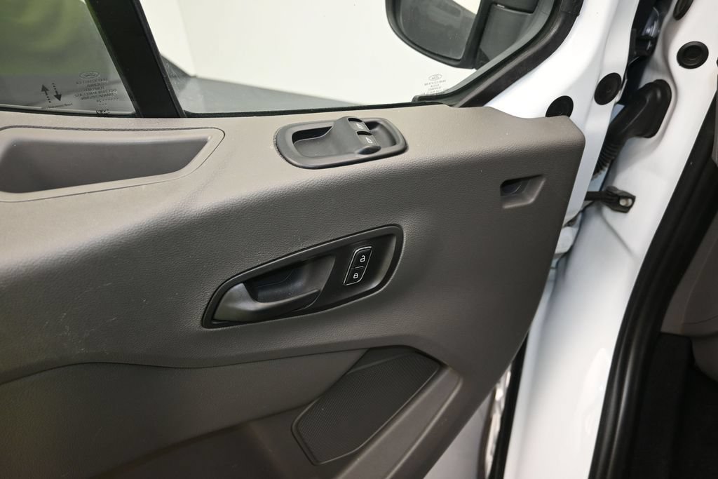 Used 2024 Ford Transit 350 XLT RWD image 11