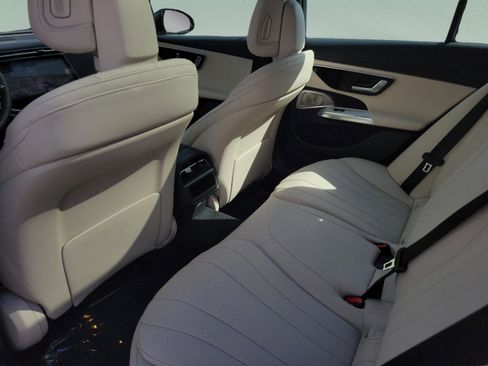 New 2026 Mercedes-Benz E 450 4MATIC All-Terrain Wagon image 9