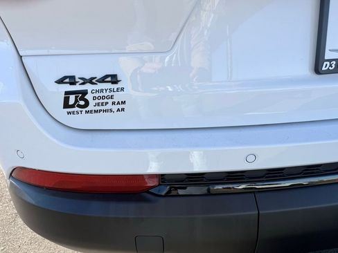 New 2025 Jeep Grand Cherokee L Limited w/ Black Appearance Package image 20