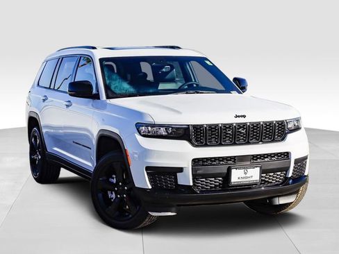 New 2025 Jeep Grand Cherokee L Altitude image 2