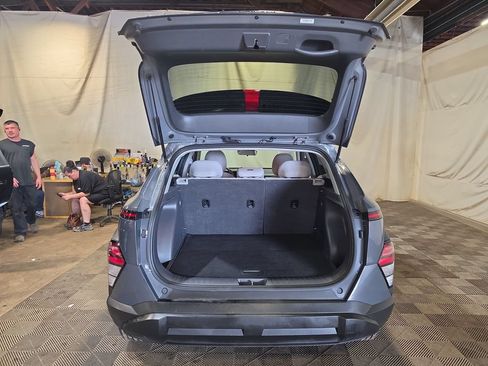 Used 2024 Hyundai Kona SEL FWD image 19
