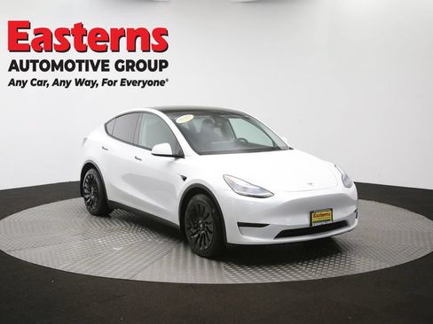 Used 2021 Tesla Model Y Long Range AWD/4WD image 44
