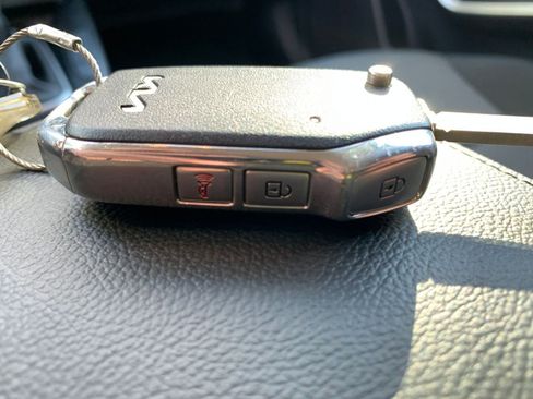 Used 2025 Kia Soul LX w/ LX Technology Package image 22