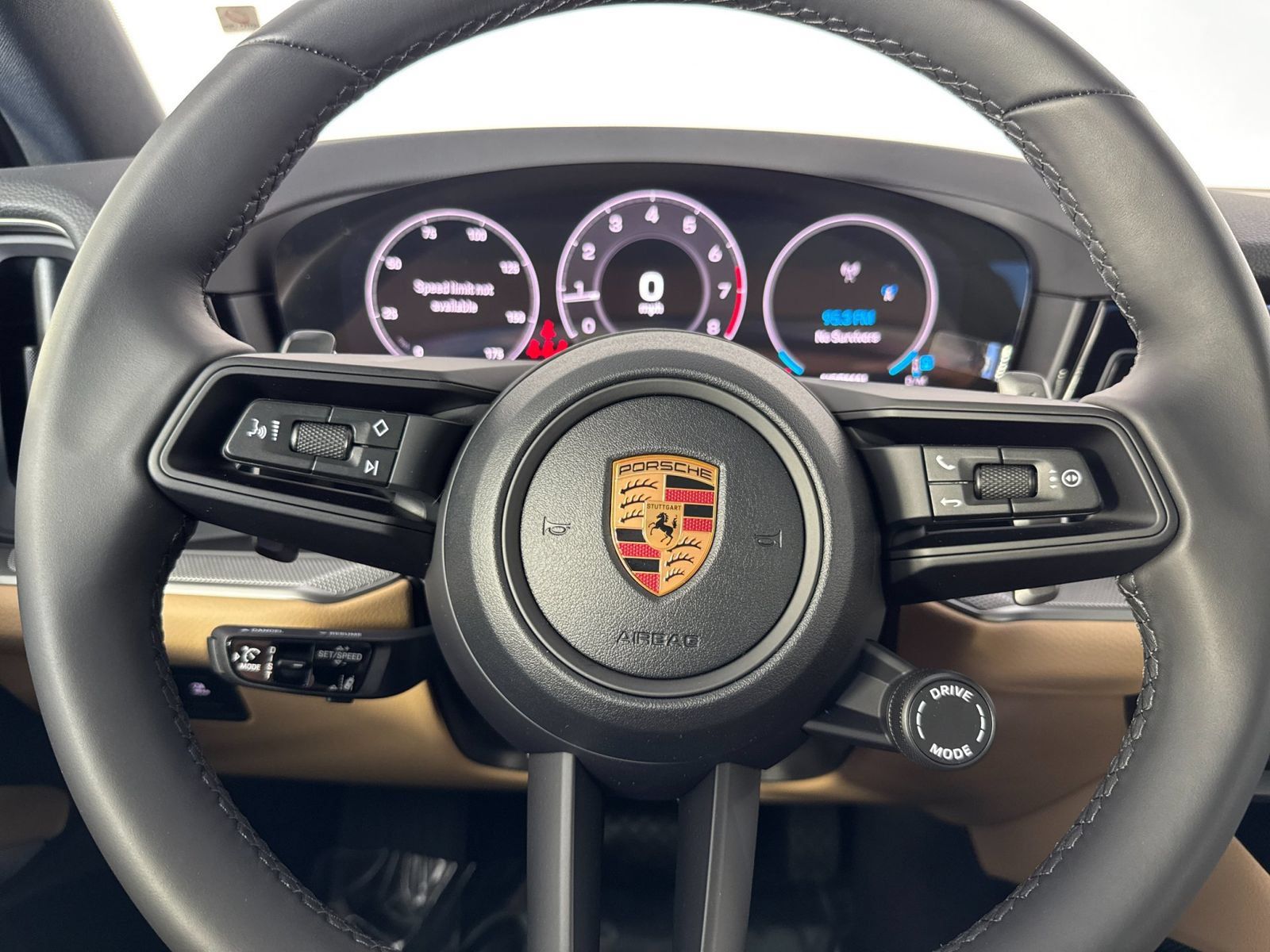 Certified 2026 Porsche Cayenne AWD/4WD image 28