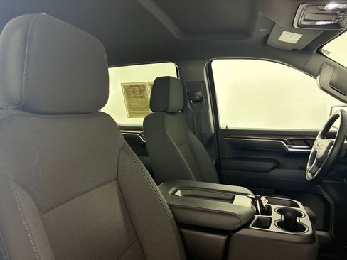 Used 2025 Chevrolet Silverado 1500 LT AWD/4WD image 29