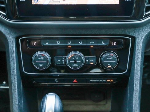 Used 2023 Volkswagen Atlas Cross Sport SEL AWD/4WD image 16