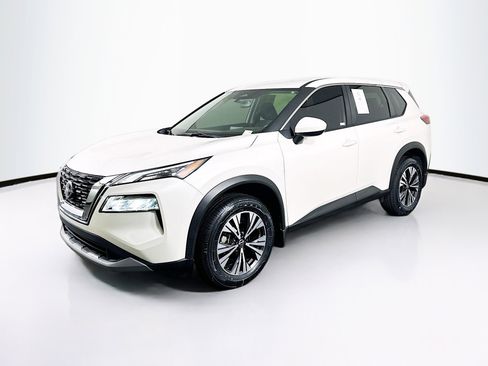 Used 2023 Nissan Rogue SV FWD image 3