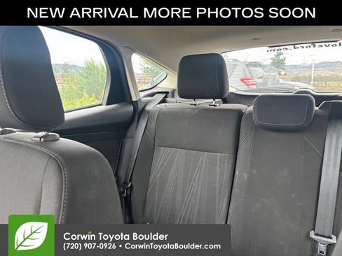 Used 2018 Ford Focus SE FWD image 14