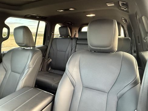 Used 2024 Lexus LX 600 4WD w/ Interior Upgrade Package image 21