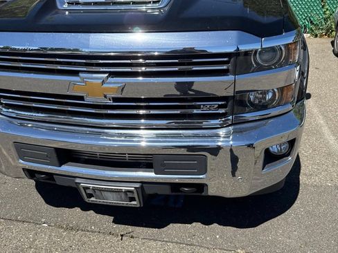Used 2018 Chevrolet Silverado 2500 LTZ w/ Duramax Plus Package AWD/4WD image 2