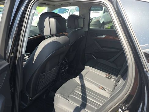Used 2021 Audi Q5 2.0T Premium w/ Convenience Package AWD/4WD image 23