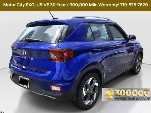 New 2025 Hyundai Venue SEL image 7