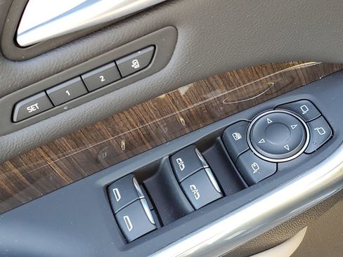 Used 2024 Cadillac XT4 Premium Luxury w/ LPO, Floor Liner Package image 22