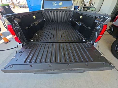 Used 2025 Toyota Tacoma SR5 RWD image 27