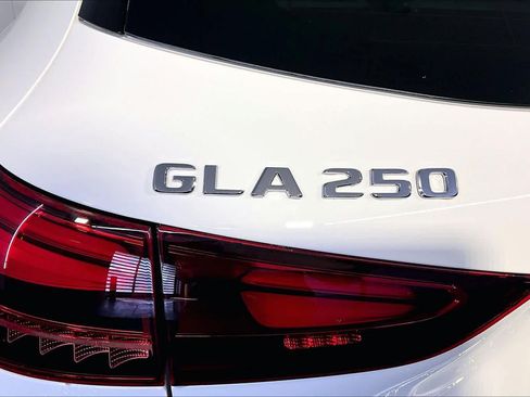 New 2026 Mercedes-Benz GLA 250 4MATIC image 6
