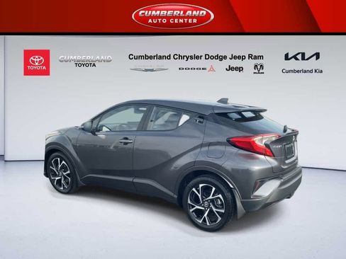 Used 2021 Toyota C-HR XLE image 6