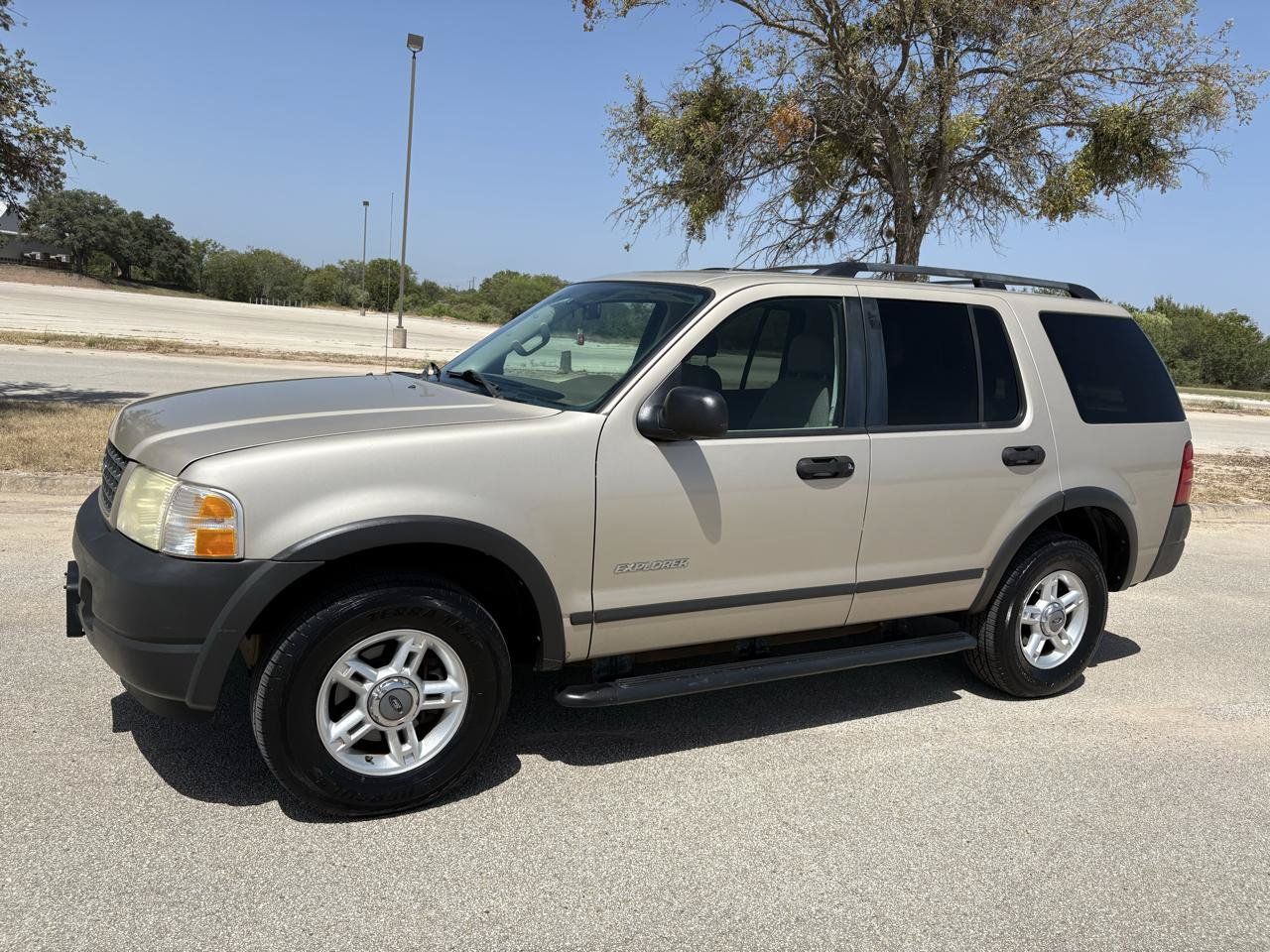 Used 2004 Ford Explorer XLS RWD image 6
