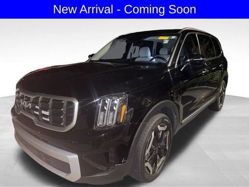 Used 2025 Kia Telluride S FWD image 1