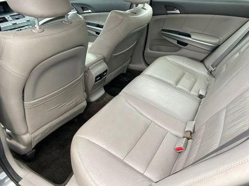 Used 2010 Honda Accord EX-L image 19