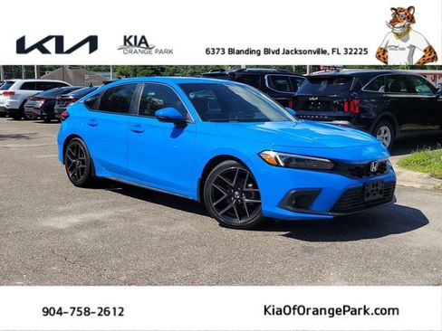 Used 2024 Honda Civic Sport Touring image 1