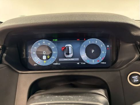 Used 2026 Land Rover Range Rover Velar S AWD/4WD image 15