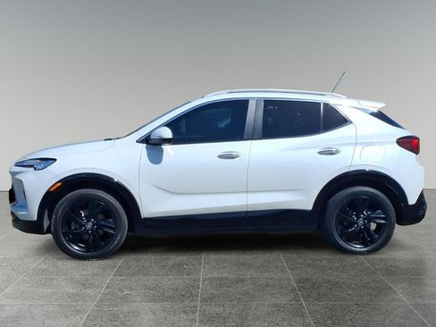 Used 2024 Buick Encore GX Sport Touring w/ Comfort Package FWD image 2