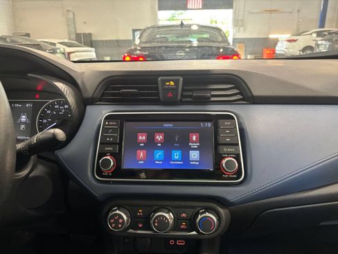 Used 2025 Nissan Versa SV FWD image 14
