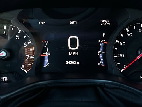 Used 2025 Jeep Compass Trailhawk AWD/4WD image 40