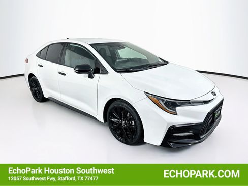 Used 2020 Toyota Corolla SE FWD image 1