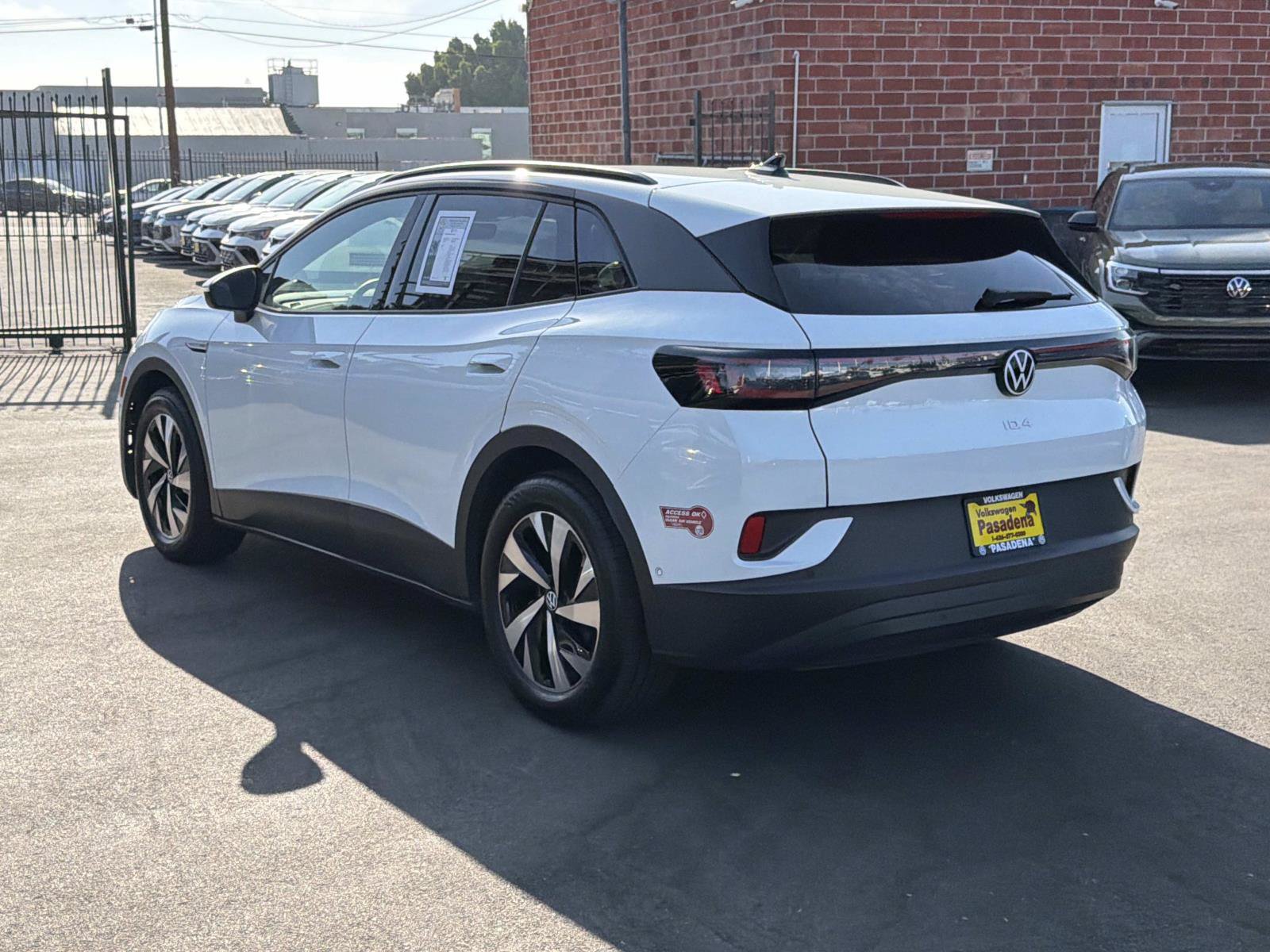 Certified 2023 Volkswagen ID.4 Pro RWD image 3