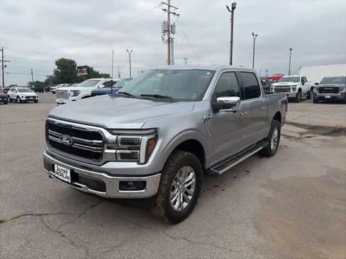 Used 2025 Ford F150 Lariat w/ Equipment Group 502A High AWD/4WD image 2