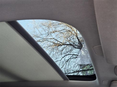 Used 2020 Volvo XC90 T6 Momentum image 9