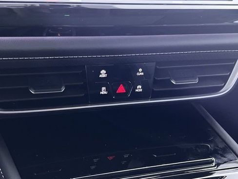 New 2025 Volkswagen Atlas SEL image 27