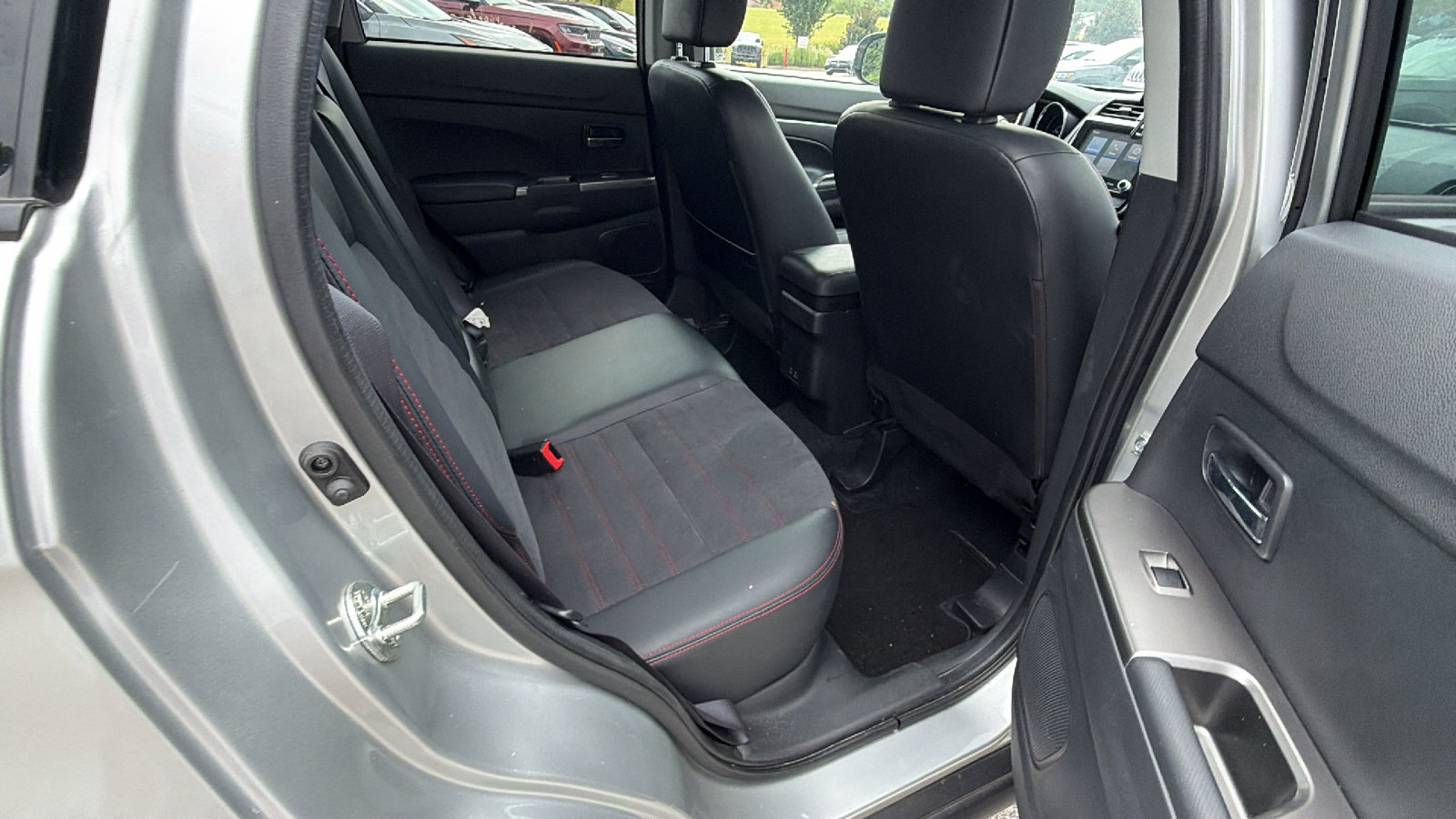 Used 2024 Mitsubishi Outlander Sport AWD image 21