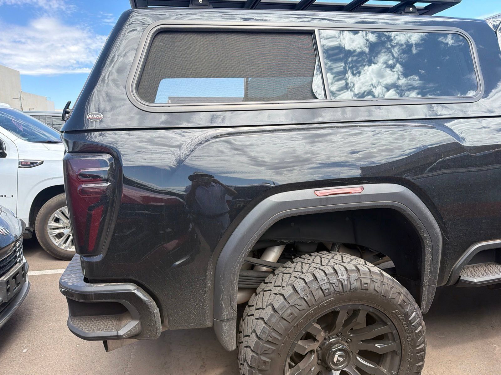 Used 2024 GMC Sierra 2500 AT4 w/ AT4 Premium Plus Package AWD/4WD image 6
