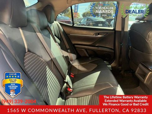 Used 2019 Toyota Camry SE FWD image 20