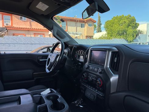 Used 2021 Chevrolet Silverado 1500 LT RWD image 20
