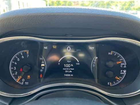 Used 2021 Jeep Grand Cherokee Limited w/ Premium Lighting Group AWD/4WD image 19