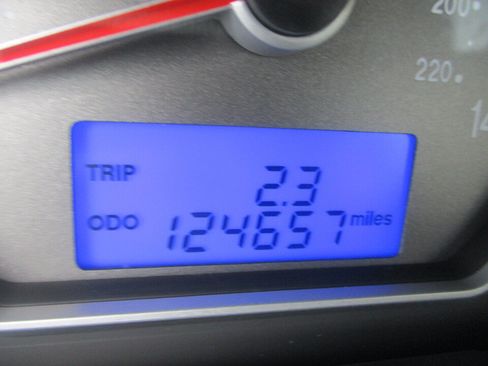 Used 2009 Hyundai Elantra SE FWD image 28