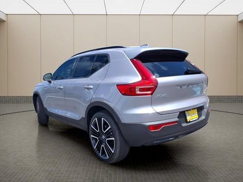 New 2026 Volvo XC40 B4 Plus w/ Protection Package Premier FWD image 5