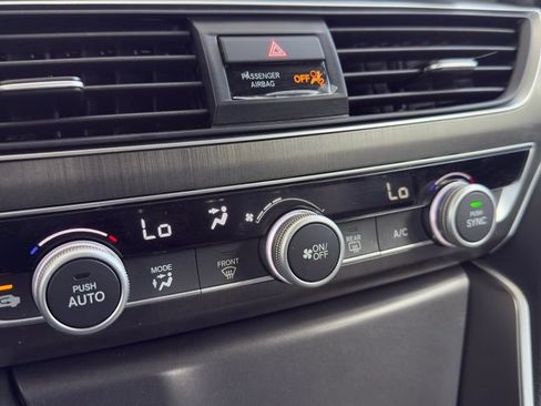 Used 2022 Honda Accord LX image 25