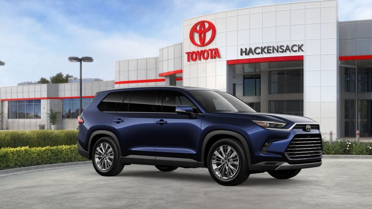 New 2026 Toyota Grand Highlander AWD image 14